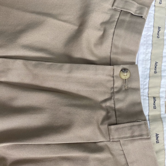 Khaki dress pants, in great shape - Picture 2 of 3